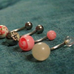 4 Asst Belly Bitton Rings